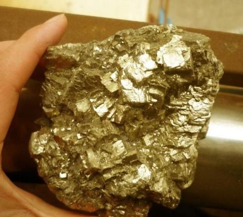 龍巖奇石與金屬礦石鑒定評估指南